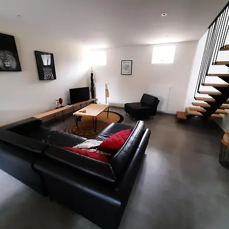 Au Pousseux D'eglise Alloggio in famiglia