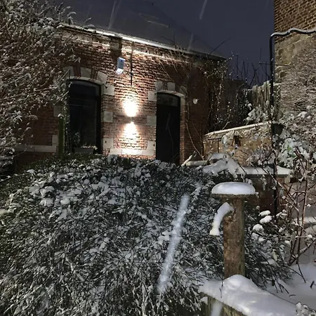 Au Pousseux D'eglise *