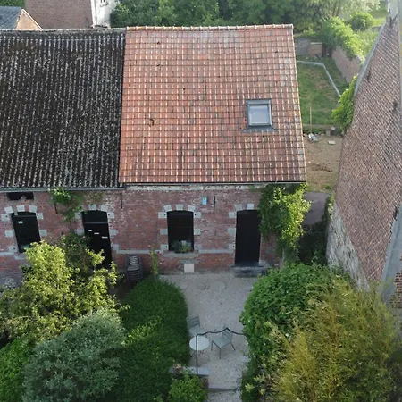 Au Pousseux D'eglise Pansiyon